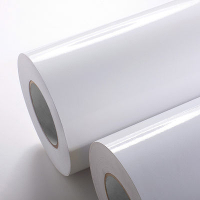 วัสดุการพิมพ์สัญลักษณ์กระดาษเคลือบ 80gsm ด้วยสารแน่นอะคริลิกแบบถาวรที่เสริม