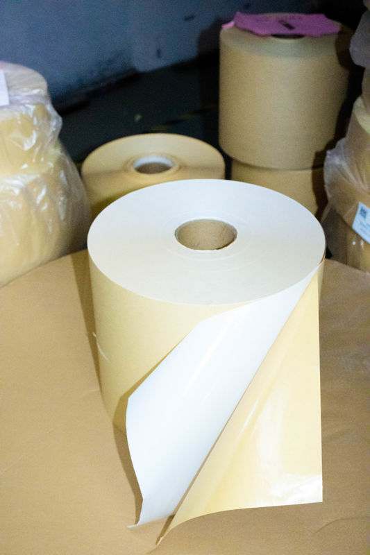 การปล่อย Liner Kraft Jumbo กระดาษพิมพ์ม้วน 80u ความหนาผิว กระดาษชนิดเซลล์